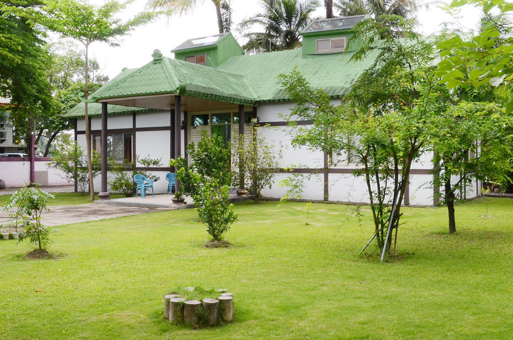Kaohsiung Meinong Rabbit Paul Homestay B&B Mei-nung Exterior photo