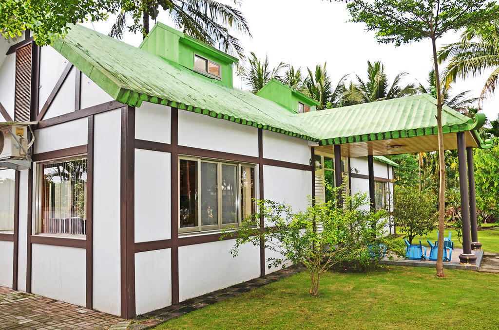 Kaohsiung Meinong Rabbit Paul Homestay B&B Mei-nung Exterior photo